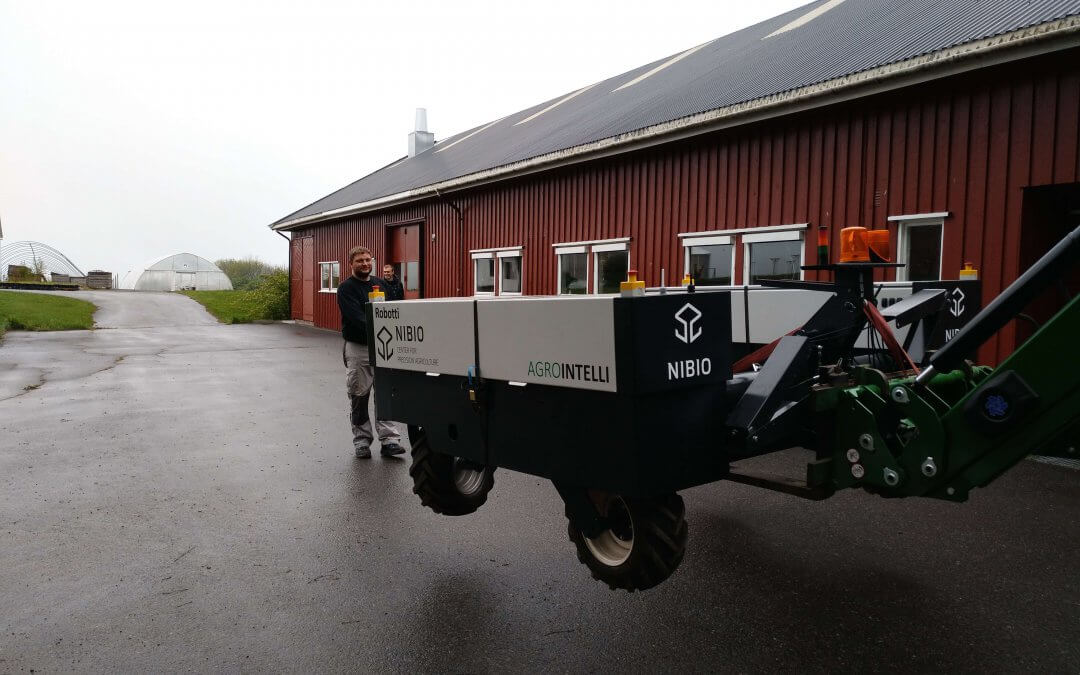 New Robot tractor arrives at Apelsvoll